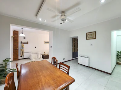 Casa de 3 dormitorios con pileta, parrillero y cochera en Fisherton - Imagen 5