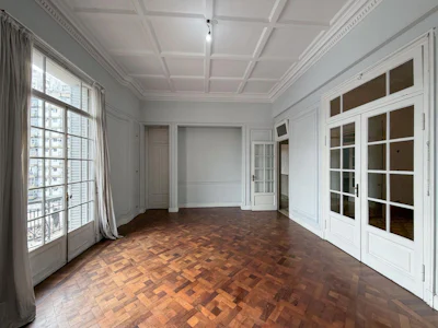 Departamento de 4 dormitorios gigante e inmaculado en Palacio Fuentes - Imagen 3