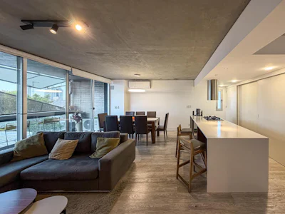 Departamento de 3 dormitorios, cochera doble y terraza exclusiva con jacuzzi - Imagen 3