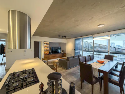 Departamento de 3 dormitorios, cochera doble y terraza exclusiva con jacuzzi - Imagen 2