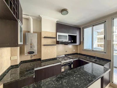 Departamento de 1 dormitorio con amenities en zona río - Imagen 3