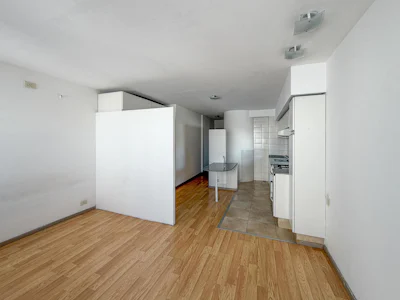 Departamento monoambiente de oportunidad con cochera en Lourdes - Imagen 1