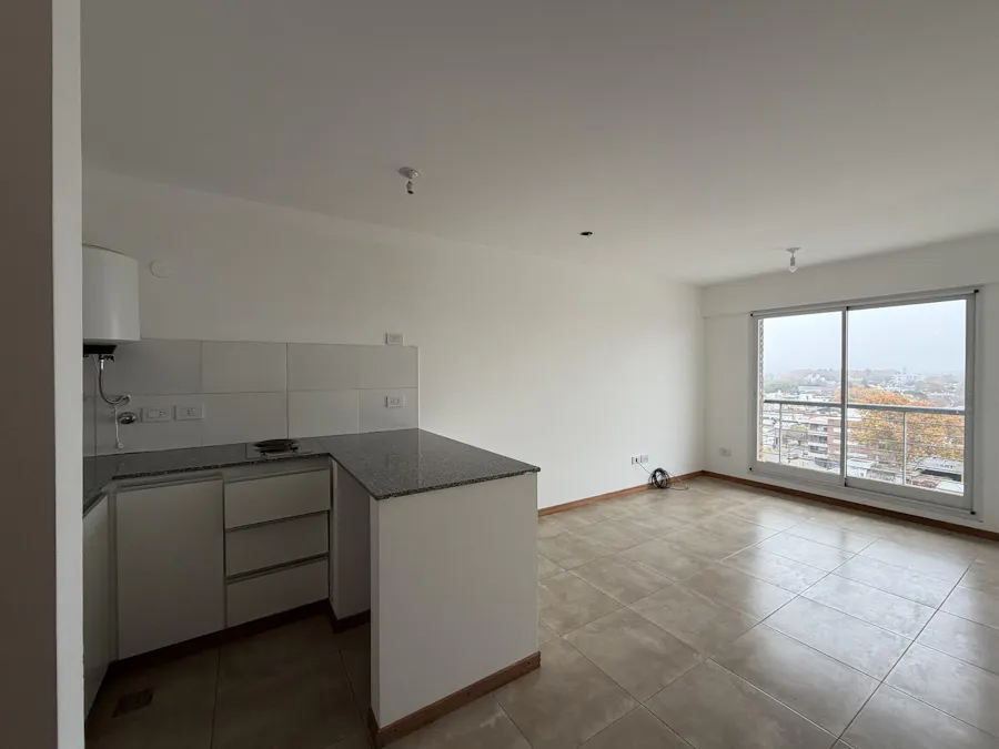 Departamento de 1 dormitorio con gran balcón de oportunidad - Imagen 1 de 15