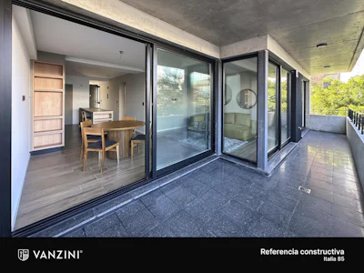 Departamento de 3 dormitorios con cochera doble, terraza y quincho en zona río - Imagen 5