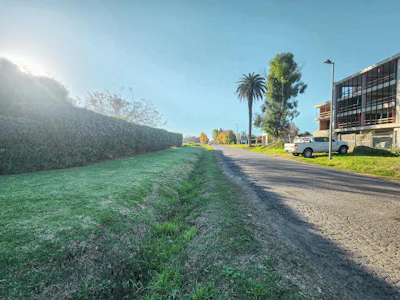 Terreno en la zona más comercial de Aldea, Fisherton - Imagen 3