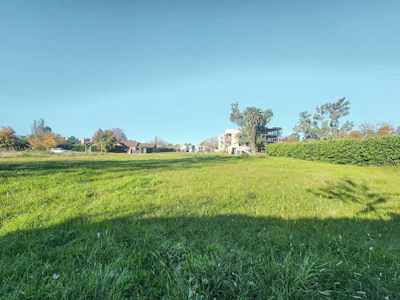 Terreno en la zona más comercial de Aldea, Fisherton - Imagen 1