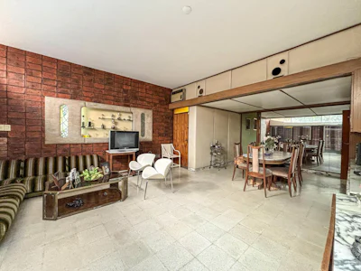 Casa de 3 dormitorios con gran jardín y pileta - Imagen 2