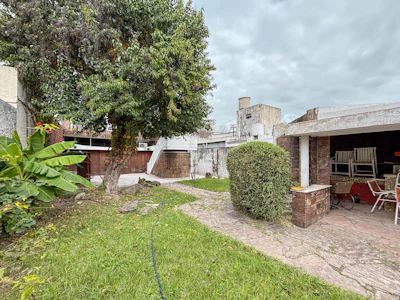 Casa de 3 dormitorios con gran jardín y pileta - Imagen 4