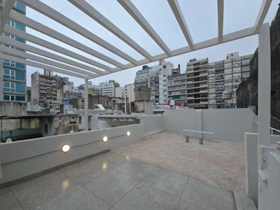 Casa de 2 dormitorios más comodín y patio más terraza y parrilla - Imagen 5