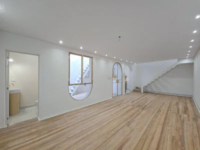Casa de 2 dormitorios más comodín y patio más terraza y parrilla - Imagen 3