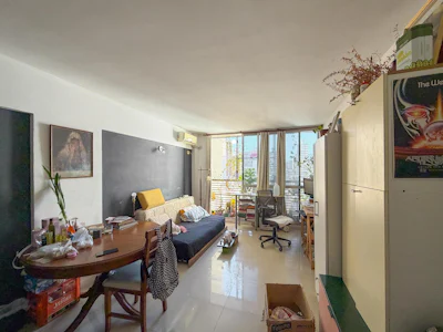 Departamento monoambiente con balcón en el Centro - Imagen 1