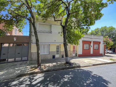 Casa en PH de 2 dormitorios con patio en planta baja - Imagen 2