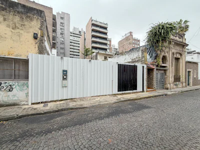 Terreno baldio sobre la mejor cortada de la zona río - Imagen 3