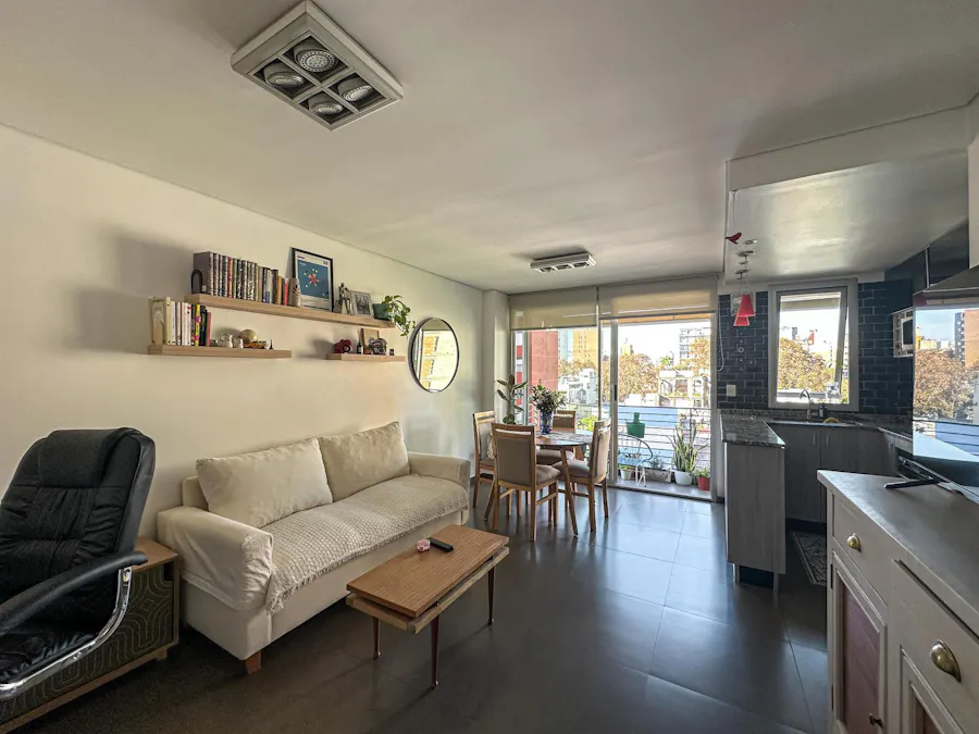 Departamento de 1 dormitorio con terraza, parrillero y pileta exclusiva - Imagen 1 de 21