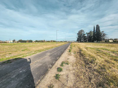Terreno de 500m² en la zona más cotizada de Funes - Imagen 3