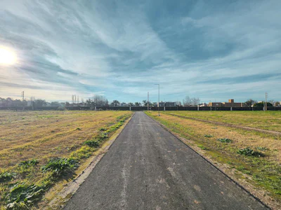 Terreno de 500m² en la zona más cotizada de Funes - Imagen 4