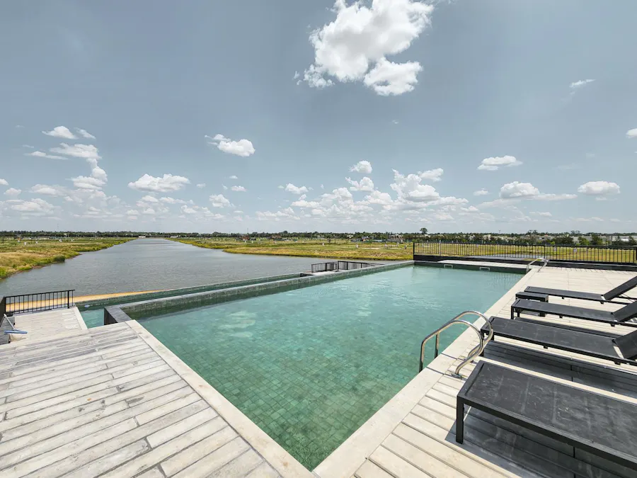 Terreno de 502m² con amenities y lago en Funes Lakes - Imagen 1 de 16