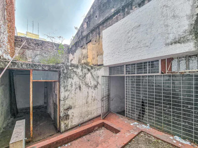 Local comercial a reciclar sobre Peatonal Cordoba - Imagen 4