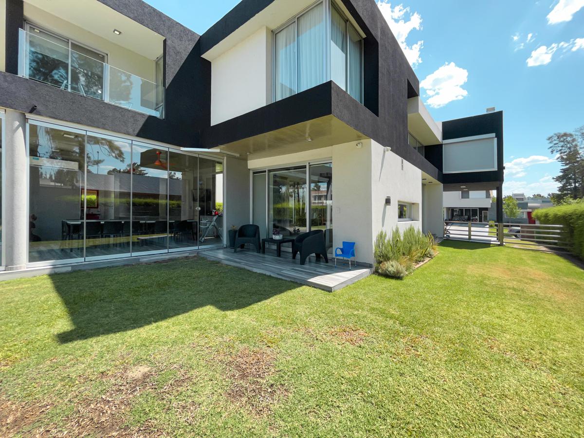 Casa de 3 dormitorios en venta en Palos Verdes Garcia del Cossio