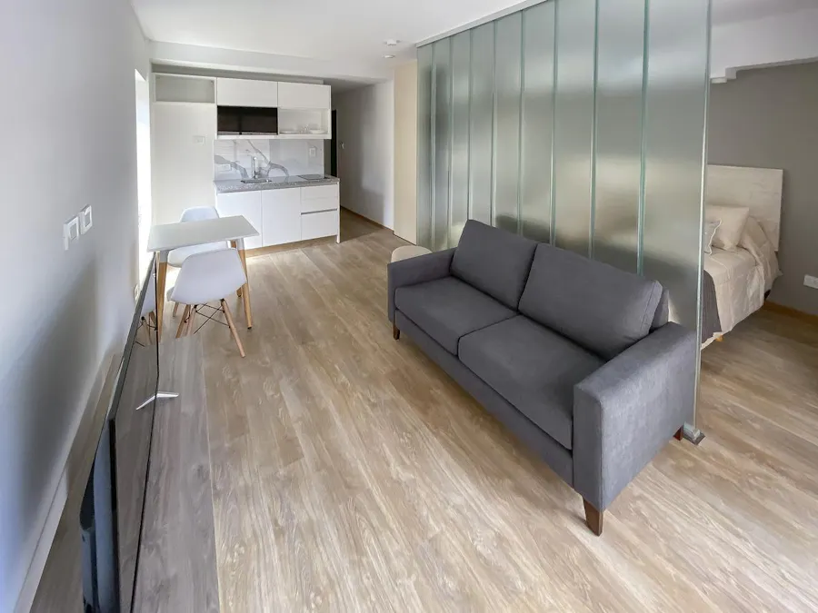 1 dormitorio apto profesional con terraza exclusiva a estrenar - Imagen 1 de 17