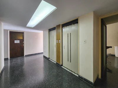 Oficina de 1 ambiente en Galería Rosario, zona centro - Imagen 5