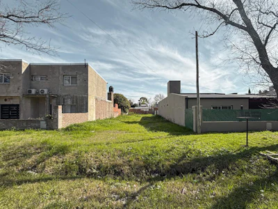 Terreno de 400m² en Barrio Abierto de Pueblo Esther - Imagen 2