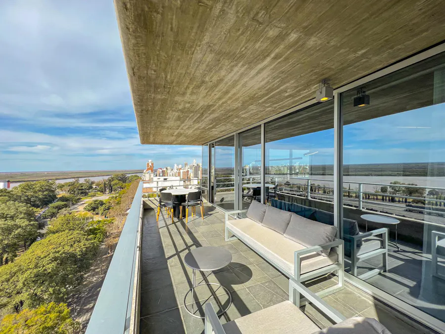 Departamentos de 2 dormitorios con 2 baños, cochera, amenities en Costavia II - Imagen 1 de 28