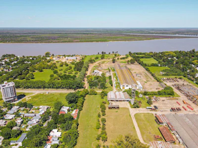 Fracción de tierra frente al río Parana con gran potencial inmobiliario en Baigorria - Imagen 5